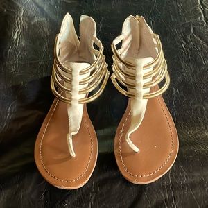 Women’s Cream & Gold Jessica Simpson Sandals